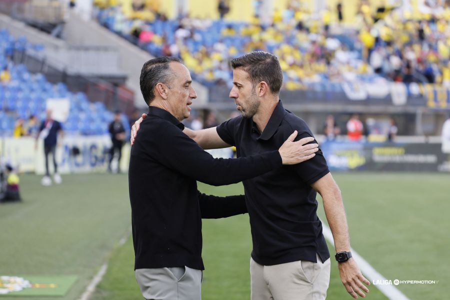 El entrenador de la Unión Deportiva Las Palmas puso en valor la victoria conseguida este domingo contra la Sociedad Deportiva Huesca gracias a los goles de Jesé Rodríguez y Estanis Pedrola. Seis de seis y se instala la ilusión en el Gran Canaria: "Feliz porque hay que darle valor a la victoria. Estamos en una