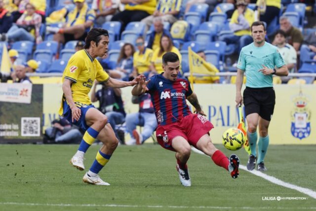 Taisei Miyashiro Huesca0