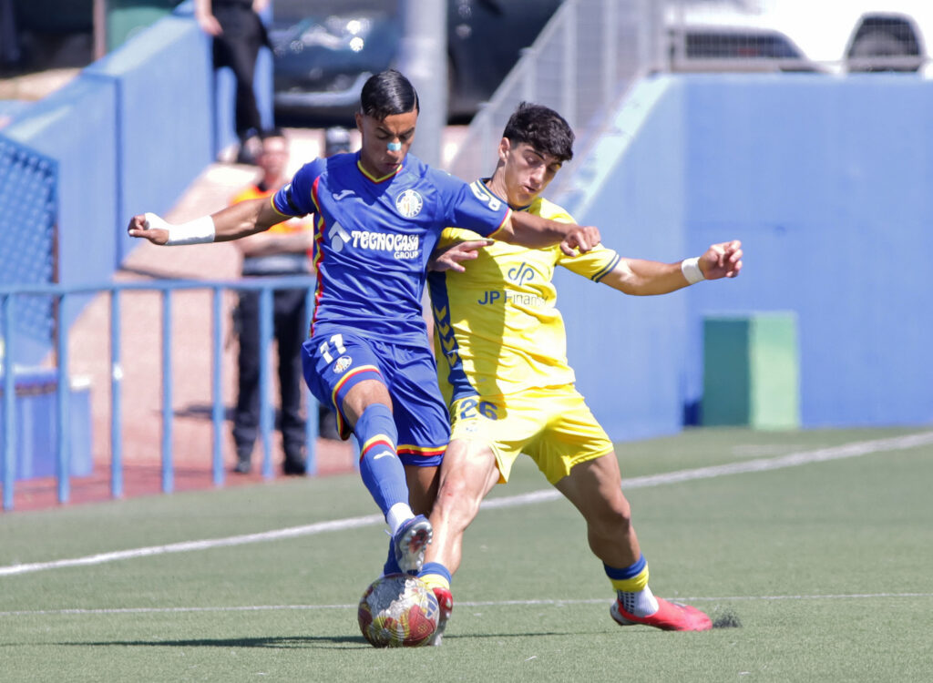Las Palmas Atlético perdió este domingo en casa del Getafe B y se complicó la permanencia en un partido donde compitió hasta recibir el primer gol. Vea las mejores fotos de Jorge Collado para udlaspalmas.NET.