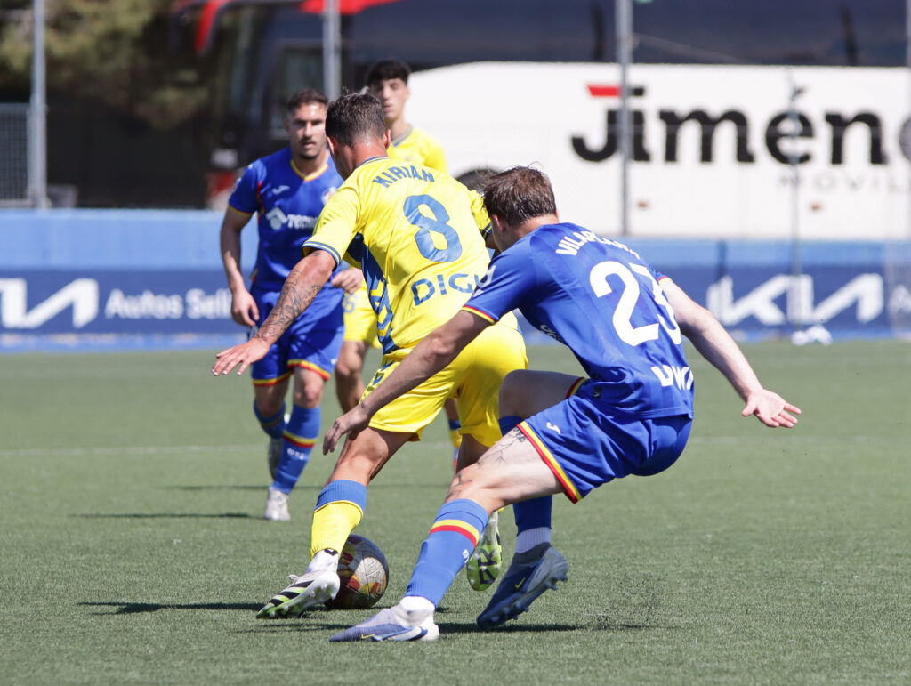 Las Palmas Atlético perdió este domingo en casa del Getafe B y se complicó la permanencia en un partido donde compitió hasta recibir el primer gol. Vea las mejores fotos de Jorge Collado para udlaspalmas.NET.