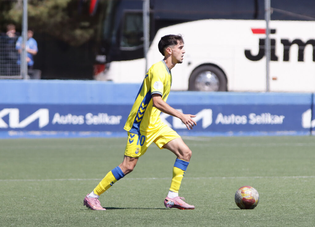Las Palmas Atlético perdió este domingo en casa del Getafe B y se complicó la permanencia en un partido donde compitió hasta recibir el primer gol. Vea las mejores fotos de Jorge Collado para udlaspalmas.NET.