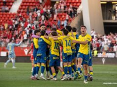 CRÓNICA | Las Palmas tira de épica para seguir soñando con el ascenso directo (1-2)