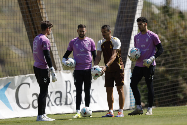 José Yepes Dinko Horkas José Antonio Caro y Adrián Suárez entrenamiento