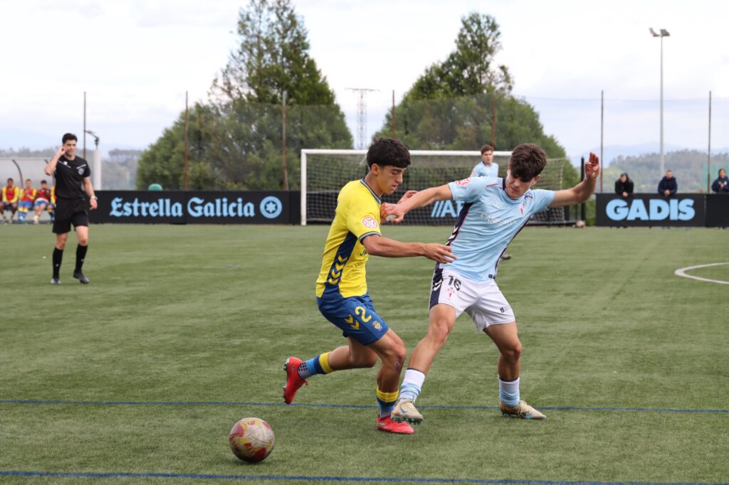 El conjunto grancanario consiguió el pase a la final four en una épica tanda de penaltis tras empatar la eliminatoria en los instantes finales. Vea las mejores fotos de David Rodríguez para udlaspalmas.NET de una tarde histórica para la Unión Deportiva Las Palmas.