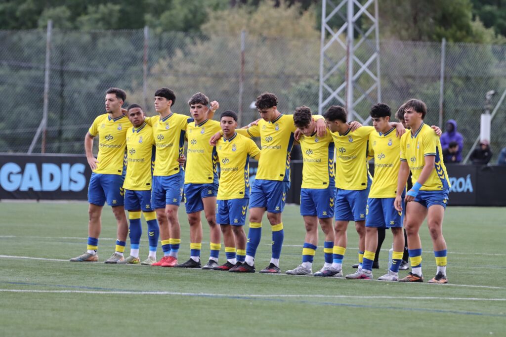 El conjunto grancanario consiguió el pase a la final four en una épica tanda de penaltis tras empatar la eliminatoria en los instantes finales. Vea las mejores fotos de David Rodríguez para udlaspalmas.NET de una tarde histórica para la Unión Deportiva Las Palmas.