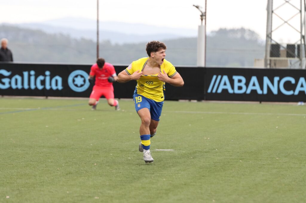 El conjunto grancanario consiguió el pase a la final four en una épica tanda de penaltis tras empatar la eliminatoria en los instantes finales. Vea las mejores fotos de David Rodríguez para udlaspalmas.NET de una tarde histórica para la Unión Deportiva Las Palmas.
