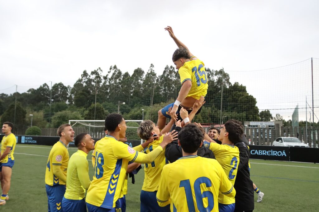 El conjunto grancanario consiguió el pase a la final four en una épica tanda de penaltis tras empatar la eliminatoria en los instantes finales. Vea las mejores fotos de David Rodríguez para udlaspalmas.NET de una tarde histórica para la Unión Deportiva Las Palmas.