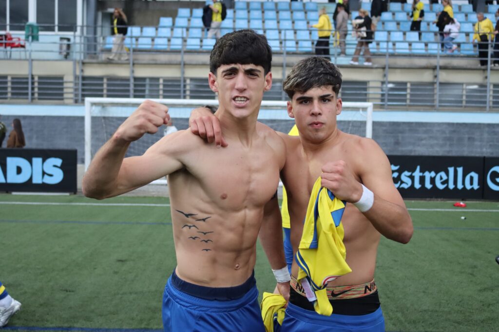 El conjunto grancanario consiguió el pase a la final four en una épica tanda de penaltis tras empatar la eliminatoria en los instantes finales. Vea las mejores fotos de David Rodríguez para udlaspalmas.NET de una tarde histórica para la Unión Deportiva Las Palmas.