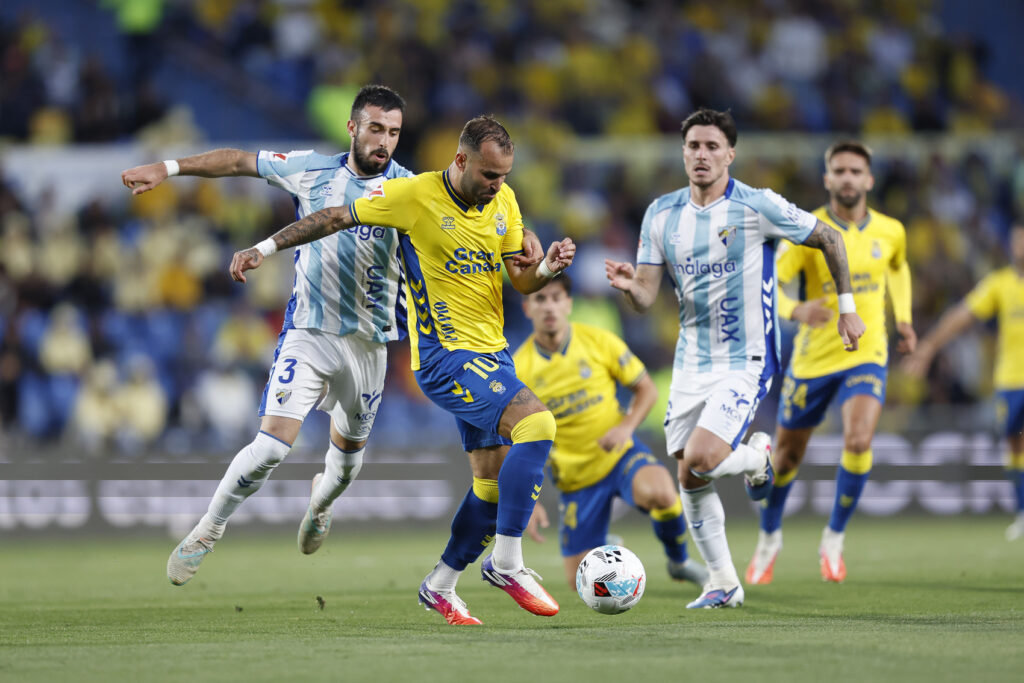 Jesé Rodríguez Málaga | udlaspalmas.NET La Unión Deportiva Las Palmas aún no ha hecho oficial la continuidad de Luis García, la renovación de algunos jugadores u oficializado la marcha de otros jugadores. El lunes está previsto que hable Miguel Ángel Ramírez. Seis días han pasado desde que la Unión Deportiva Las Palmas quedó eliminado contra el Málaga en las semifinales