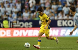 ¿Hasta qué año firman los nuevos futbolistas de la UD y los renovados?