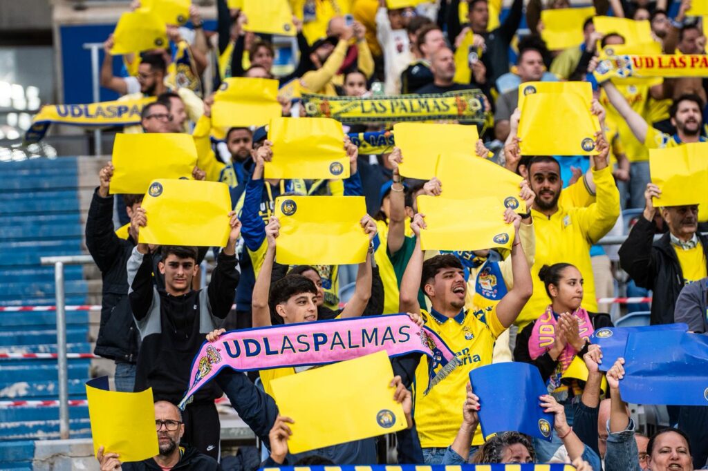 WhatsApp Image 2026-06-07 at 220322 | udlaspalmas.NET FOTOGALERÍA | Vea las mejores fotografías de la derrota en la ida del play-off entre la UD Las Palmas y el Málaga (0-1). La eliminatoria se decidirá el miércoles en La Rosaleda. Vea la FOTOGALERÍA: