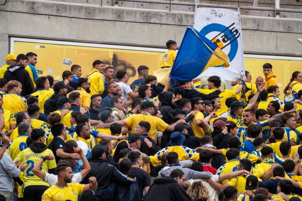 WhatsApp Image 2026-06-07 at 220322 2 | udlaspalmas.NET FOTOGALERÍA | Vea las mejores fotografías de la derrota en la ida del play-off entre la UD Las Palmas y el Málaga (0-1). La eliminatoria se decidirá el miércoles en La Rosaleda. Vea la FOTOGALERÍA: