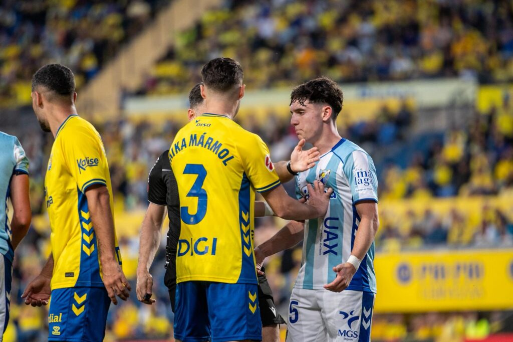 WhatsApp Image 2026-06-07 at 220323 1 | udlaspalmas.NET FOTOGALERÍA | Vea las mejores fotografías de la derrota en la ida del play-off entre la UD Las Palmas y el Málaga (0-1). La eliminatoria se decidirá el miércoles en La Rosaleda. Vea la FOTOGALERÍA: