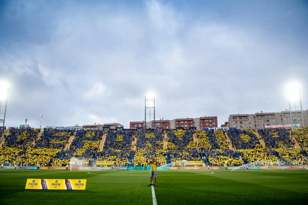 WhatsApp Image 2026-06-07 at 220323 4 | udlaspalmas.NET FOTOGALERÍA | Vea las mejores fotografías de la derrota en la ida del play-off entre la UD Las Palmas y el Málaga (0-1). La eliminatoria se decidirá el miércoles en La Rosaleda. Vea la FOTOGALERÍA: