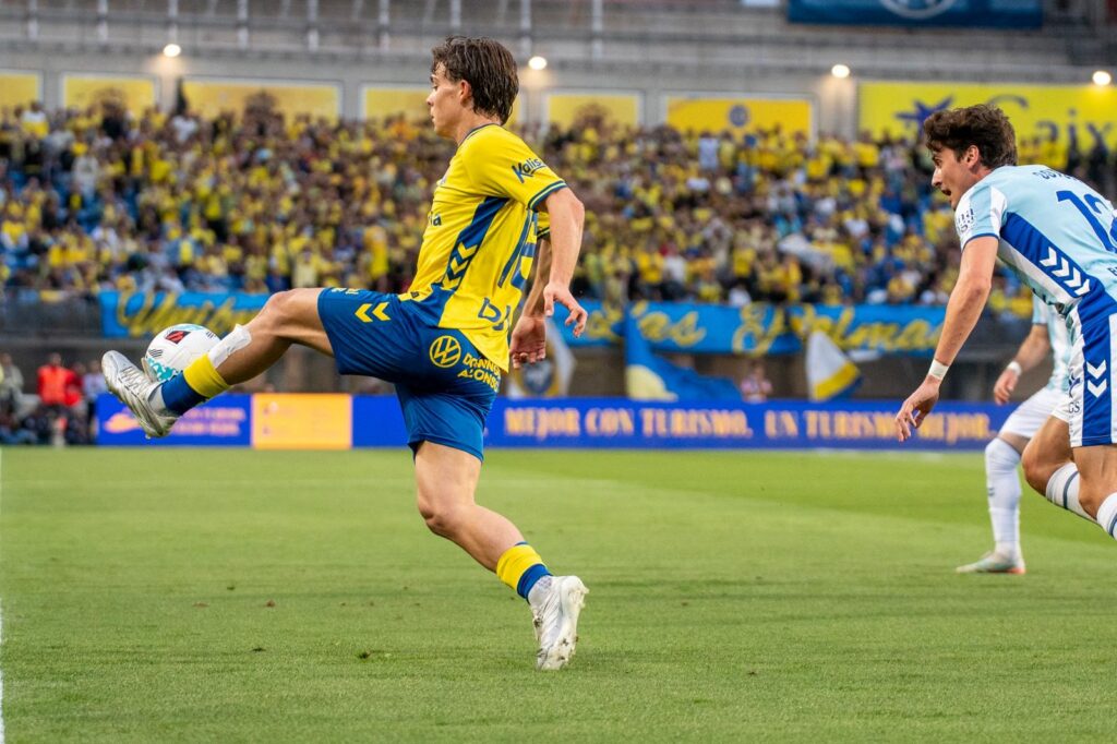 WhatsApp Image 2026-06-07 at 220324 1 | udlaspalmas.NET FOTOGALERÍA | Vea las mejores fotografías de la derrota en la ida del play-off entre la UD Las Palmas y el Málaga (0-1). La eliminatoria se decidirá el miércoles en La Rosaleda. Vea la FOTOGALERÍA: