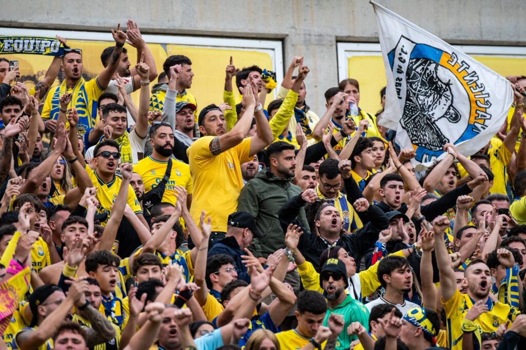 WhatsApp Image 2026-06-07 at 220325 4 | udlaspalmas.NET FOTOGALERÍA | Vea las mejores fotografías de la derrota en la ida del play-off entre la UD Las Palmas y el Málaga (0-1). La eliminatoria se decidirá el miércoles en La Rosaleda. Vea la FOTOGALERÍA: