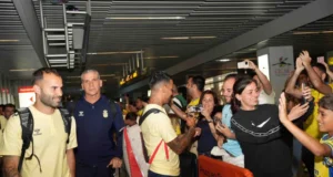 La afición no falla y recibe a la Unión Deportiva en el aeropuerto