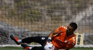 Álvaro Killane podría salir cedido para buscar minutos en Primera Federación