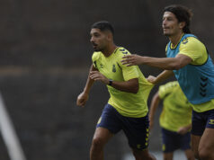 Álex Suárez, entre algodones para la visita amarilla a Cádiz