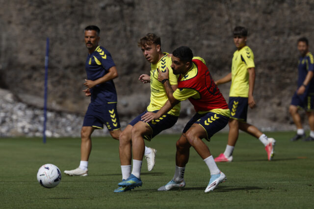 Elías Romero entrenamiento0