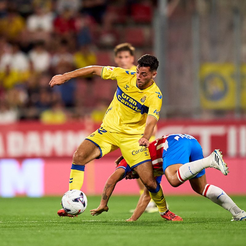 El mediocentro francés, uno de los capitanes y voz autorizada del vestuario de la Unión Deportiva Las Palmas, analizó la actualidad del conjunto grancanario antes de volver a los entrenamientos este mismo jueves. Diez puntos de quince posibles, la Unión Deportiva está haciendo un inicio de temporada notable a nivel de puntuación: "Es un buen