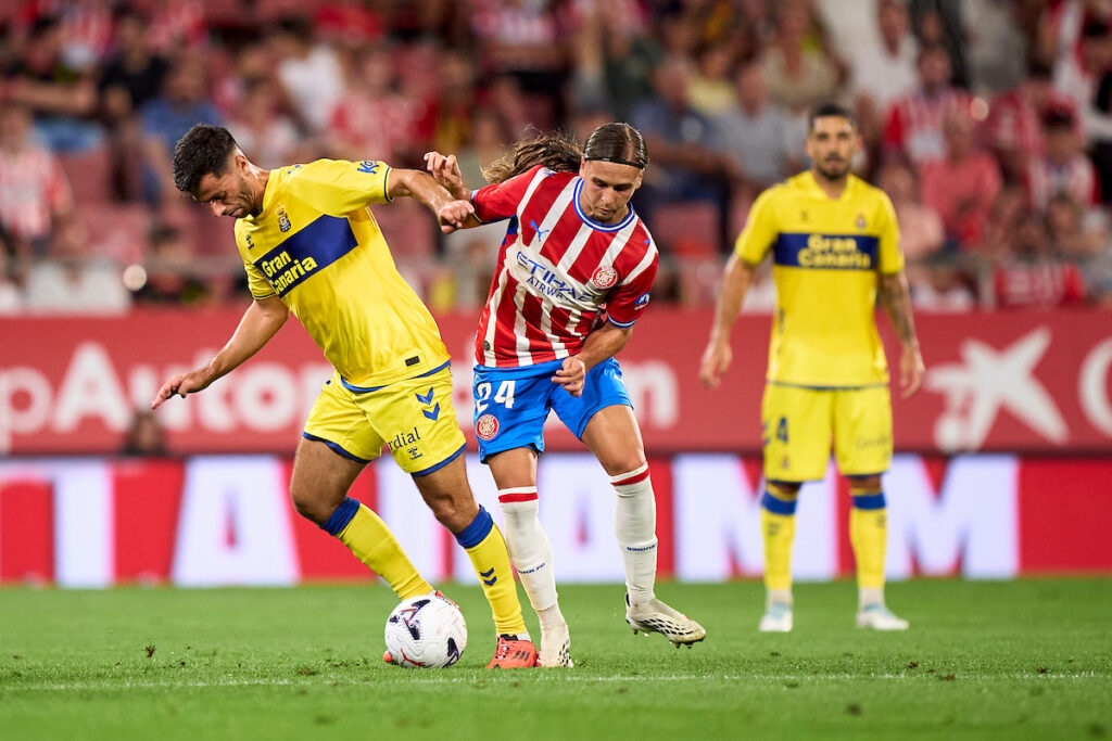 El conjunto grancanario salió goleado este sábado en un partido donde el equipo amarillo debe aprender de lo ocurrido y mejorar en ciertos aspectos que le costaron goles en Montilivi. Girona y concretamente Montilivi es un lugar donde se reproducen las peores pesadillas de la Unión Deportiva Las Palmas. Allí han sucedido partidos horrendos donde