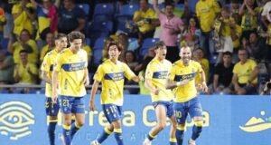 CRÓNICA | Sandro da la primera victoria de la temporada en el descuento (2-1)