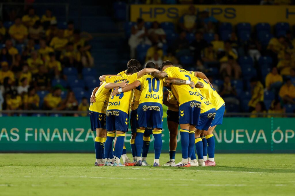 Grupo Albacete0 | udlaspalmas.NET El conjunto grancanario estará poco más de 36 horas fuera de Gran Canaria para medirse este sábado al Ceuta. La expedición amarilla, al igual que la temporada pasada, irá por Marruecos. La Unión Deportiva Las Palmas tiene este fin de semana uno de los desplazamientos más complejos de la temporada. Desde la entidad amarilla se