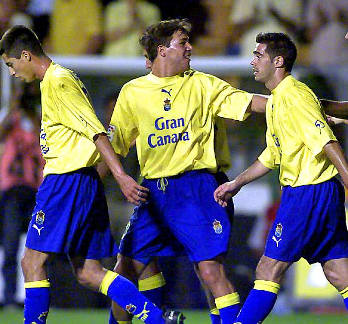 La Unión Deportiva Las Palmas consigue empezar con dos victorias consecutivas en la categoría de plata del fútbol español, algo que no había hecho en el Siglo XXI. Las Palmas persigue su récord de tres victorias seguidas en un inicio liguero. La Unión Deportiva Las Palmas no ha podido empezar mejor LaLiga Hypermotion. El equipo