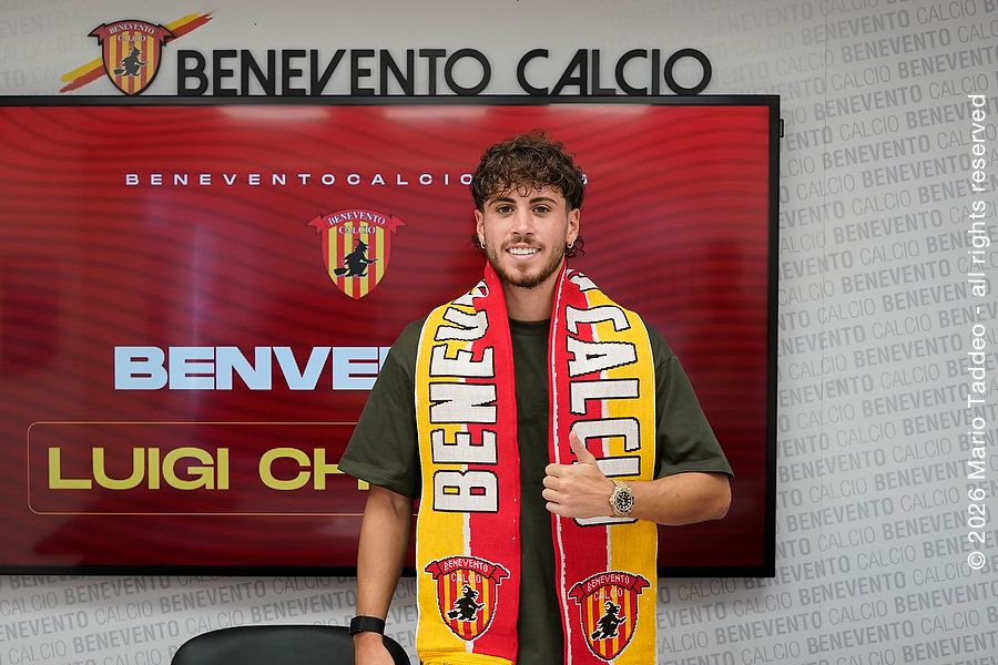 Luigi Cherubini | udlaspalmas.NET El extremo italiano de 22 años jugará finalmente en la Serie B italiana a pesar del interés de la Unión Deportiva Las Palmas, que anhelaba el fichaje de Luigi Cherubini. Luigi Cherubini (15/01/2004, Italia) era uno de los objetivos de la Unión Deportiva Las Palmas durante las últimas semanas de este mercado de verano que