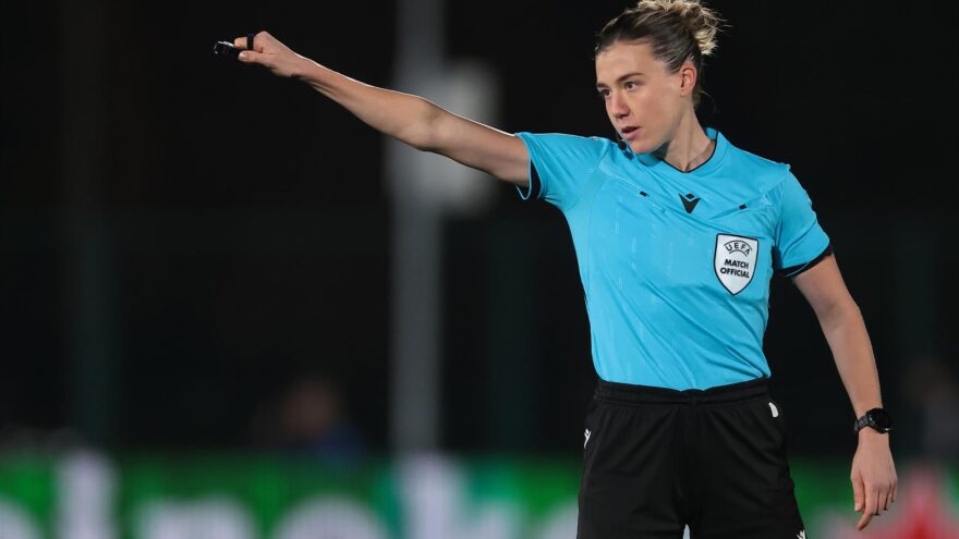 Olatz Rivera | udlaspalmas.NET La Unión Deportiva Las Palmas estrenará la temporada contra el Albacete y Olatz Rivera Olmedo será la encargada de impartir justicia en el partido de este domingo. Este sábado, la Real Federación Española de Fútbol ha anunciado las nuevas designaciones del domingo para la primera jornada de LaLiga Hypermotion que comenzó este viernes y donde