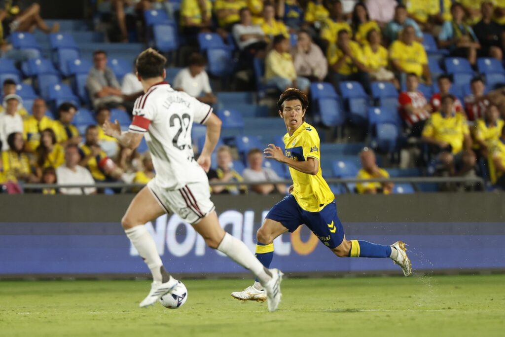 Taisei Miyashiro Albacete0 | udlaspalmas.NET El atacante japonés se ha destapado como uno de los mejores jugadores de la Unión Deportiva Las Palmas en este inicio liguero y ha sido elegido el mejor jugador de toda Segunda División en el mes de agosto. Taisei Miyashiro no deja de crecer en la Unión Deportiva Las Palmas. Este sábado volvió a cuajar
