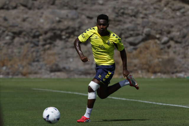 Abou Bassinga entrenamiento