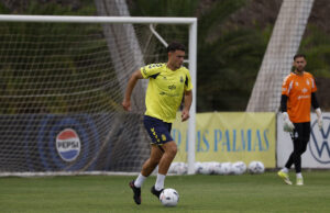 Andrés Rodríguez y Aidan Pérez, expectante ante la ausencia de lateral zurdo
