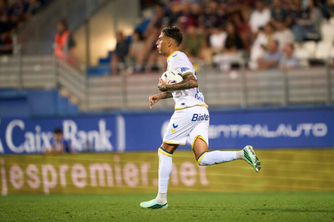 Jefté Betancor y un gol que le quita un peso de encima