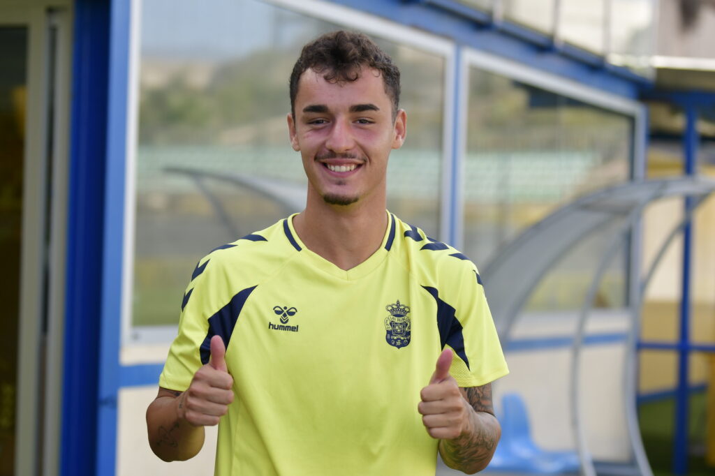 Kirian Ramírez | udlaspalmas.NET Las Palmas Atlético de Juan Manuel Rodríguez vuelve este domingo a la competición en una temporada que se prevé competitiva para conseguir los objetivos marcados por el club. Hasta diez jugadores continúan de la temporada pasada y apenas han habido incorporaciones desde el exterior. Proyecto continuista para Las Palmas Atlético. Juan Manuel Rodríguez vuelve a