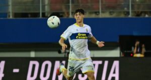 MVP | Valentín Pezzolesi, elegido #MvpVGL contra el Eibar