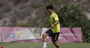 Rubén de la Barrera tiene solo cinco defensas para la visita a Cádiz