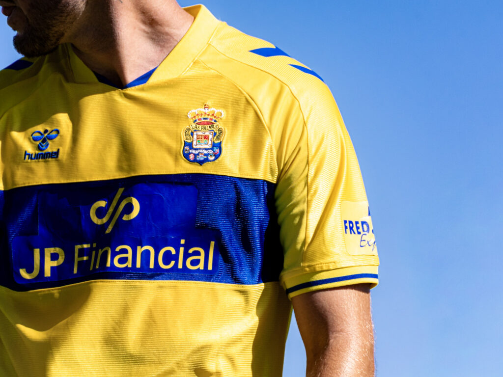df432532f4225ad8d5289391288eef50 | udlaspalmas.NET Las Palmas Atlético consiguió una importantísima victoria en Linares para conseguir dejar atrás los fantasmas del inicio liguero. Vea las mejores fotos de Francisco Moro para udlaspalmas.NET.