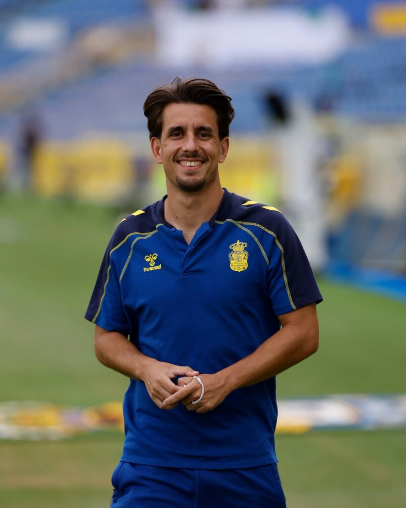Manu Fuster Valladolid | udlaspalmas.NET El mediapunta de Manises no está siendo lo decisivo que se espera de él y este pasado domingo fue suplente por primera vez en la temporada, una situación atípica para el '14' en su etapa en la Unión Deportiva Las Palmas. Manu Fuster es el jugador con más participaciones en las tres últimas temporadas. Desde