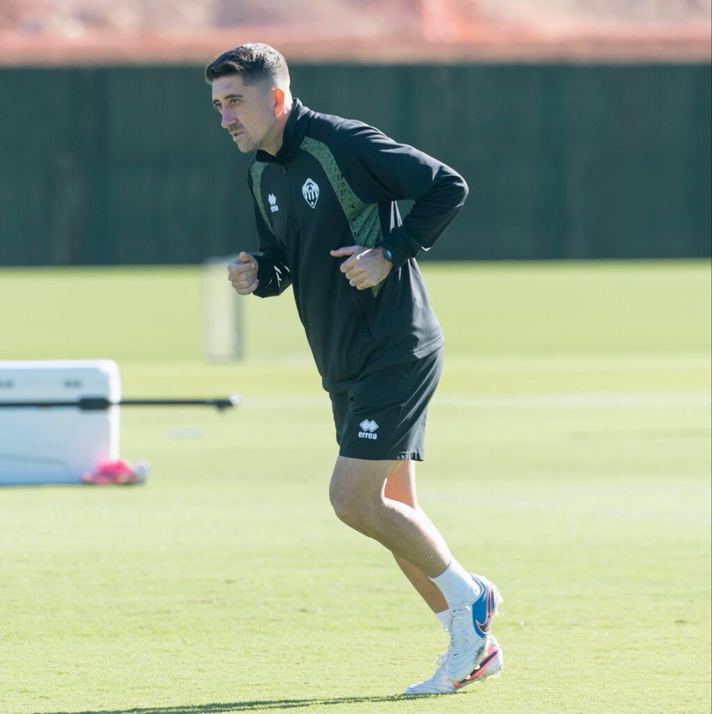 Pablo Hernández0 | udlaspalmas.NET El técnico del Club Deportivo Castellón valoró al conjunto grancanario reconociendo que ahora mismo es una incógnita por el cambio de entrenador con la llegada de Juan Manuel Rodríguez. Pablo Hernández vuelve a enfrentarse a la Unión Deportiva Las Palmas. El técnico de Castellón de la Plana cambió por completo al Castellón y Las Palmas