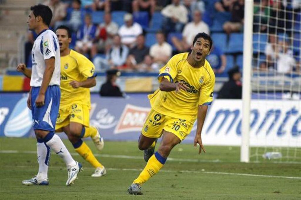 El técnico de la Unión Deportiva Las Palmas inicia este sábado su cuarta etapa en el representativo. En sus tres inicios anteriores, el representativo consiguió empatar en los tres partidos. Este sábado, Juan Manuel Rodríguez comienza su cuarta etapa como primer entrenador de la Unión Deportiva Las Palmas. Más de veintitrés años han pasado desde